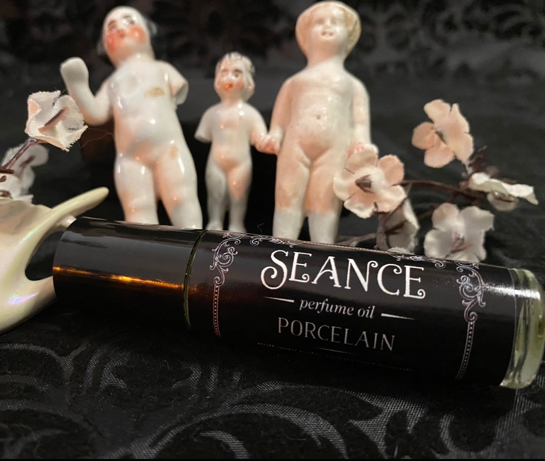 Porcelain (vanilla & walnut )