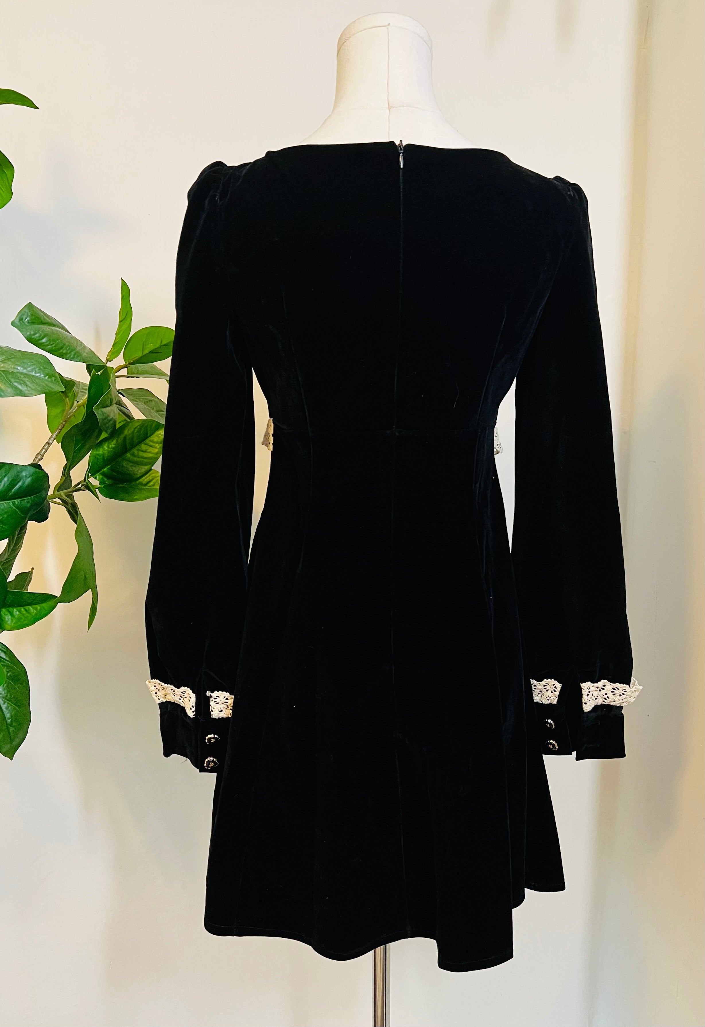 Sabrina - Luscious 60s style Velvet mini dress - READY TO SHIP