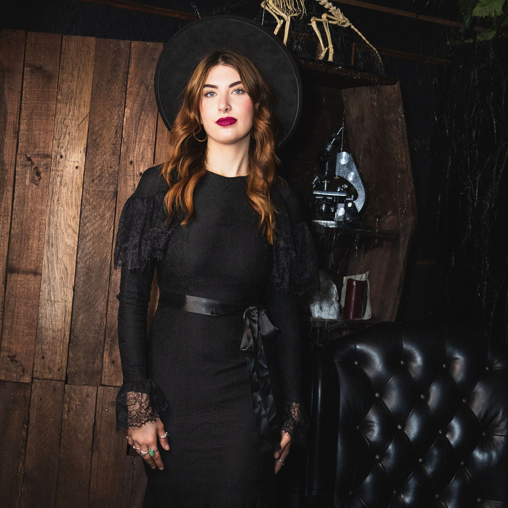 Borden - Lace Mermaid Maxi Dress