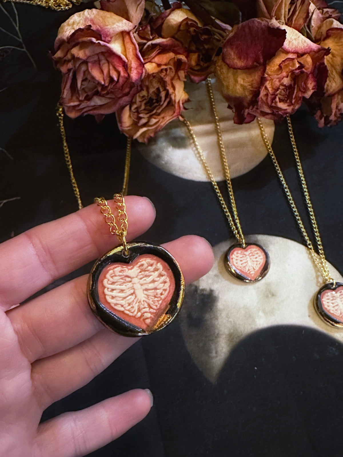 Caged Heart Porcelain Talisman - Necklace by Keven Craft Rituals
caged-heart-porcelain-neckalce-keven-1