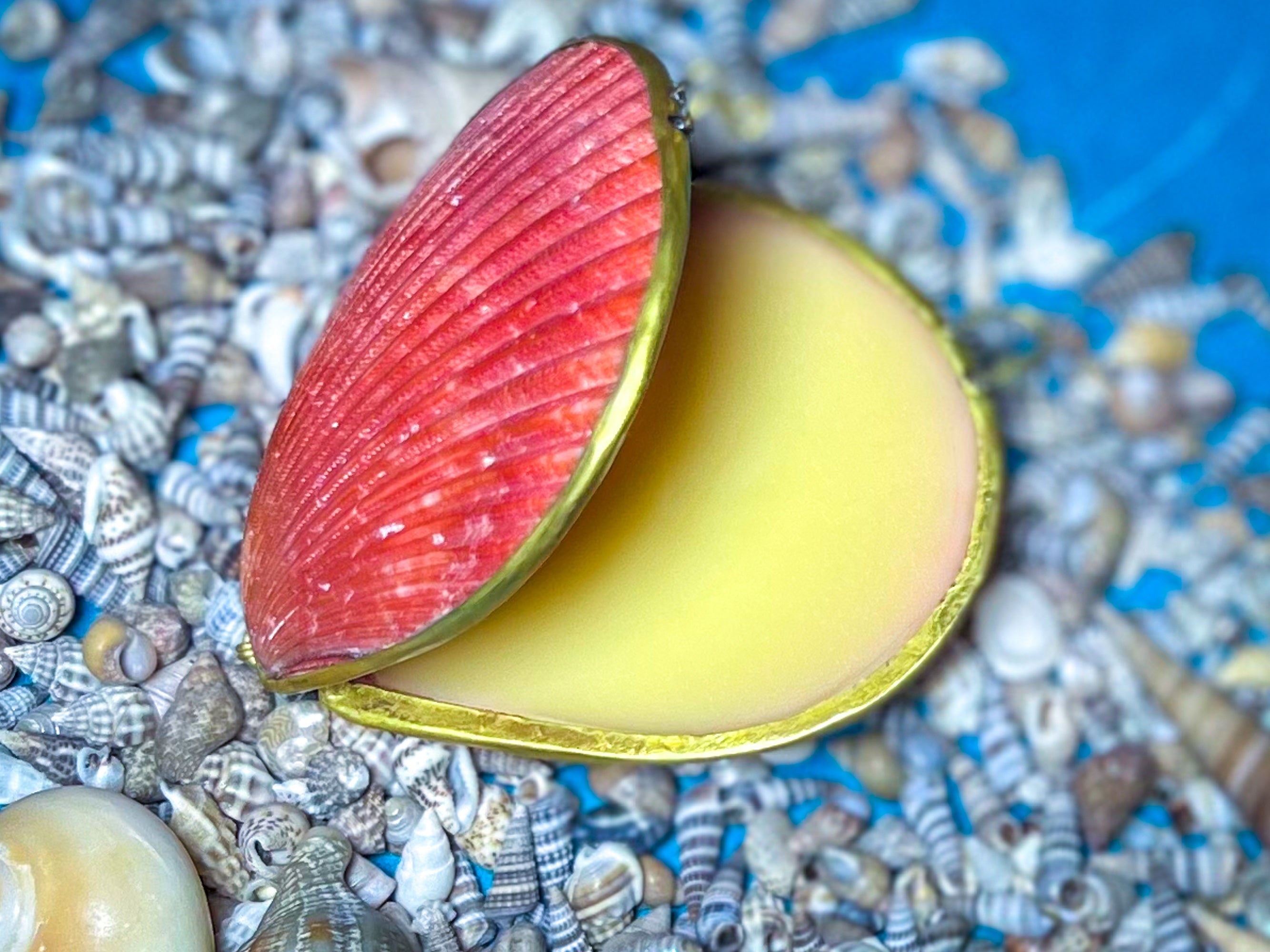 CREATRIX Solid Perfume, Botanical Natural Perfume in A Seashell Compact