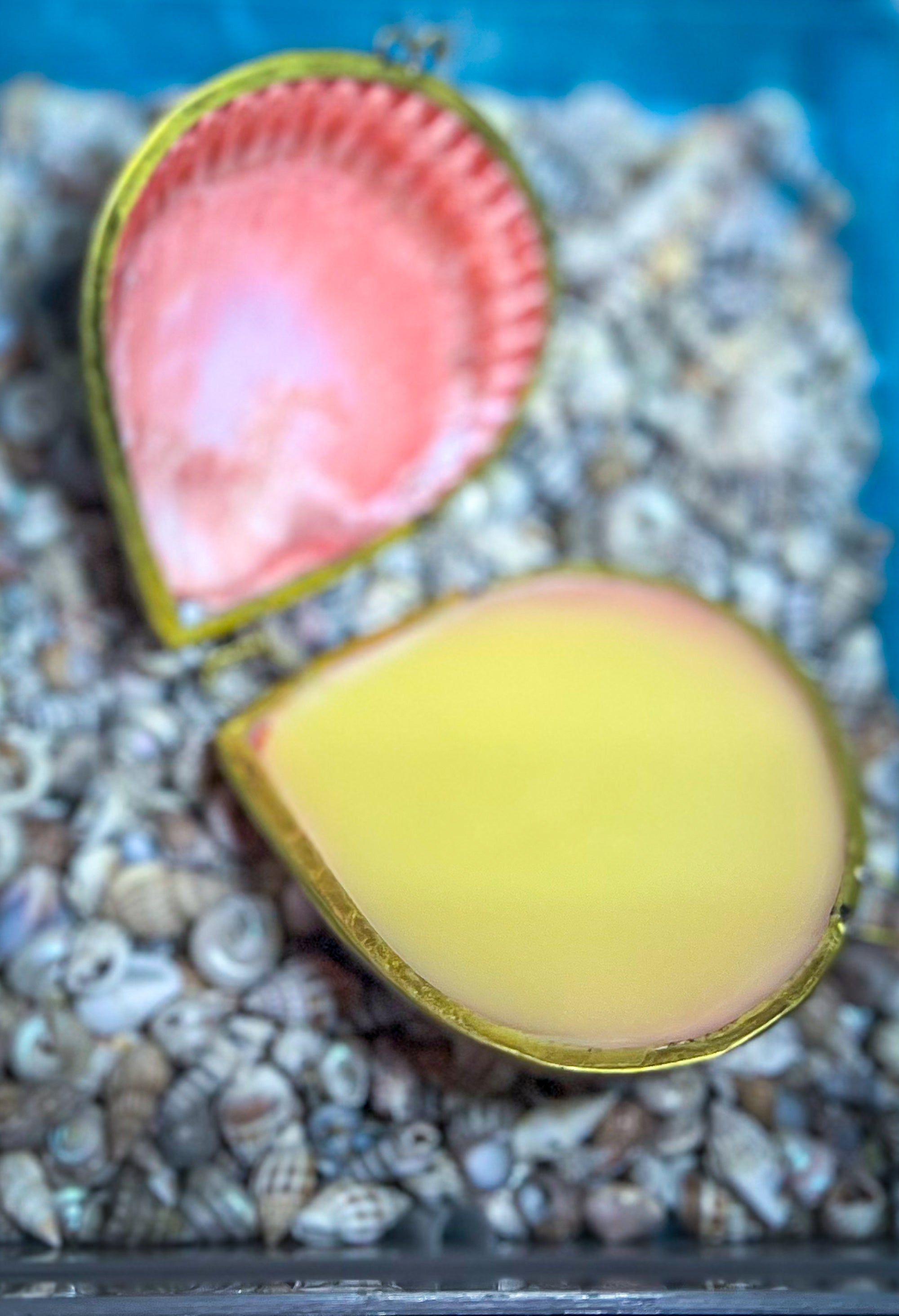 CREATRIX Solid Perfume, Botanical Natural Perfume in A Seashell Compact