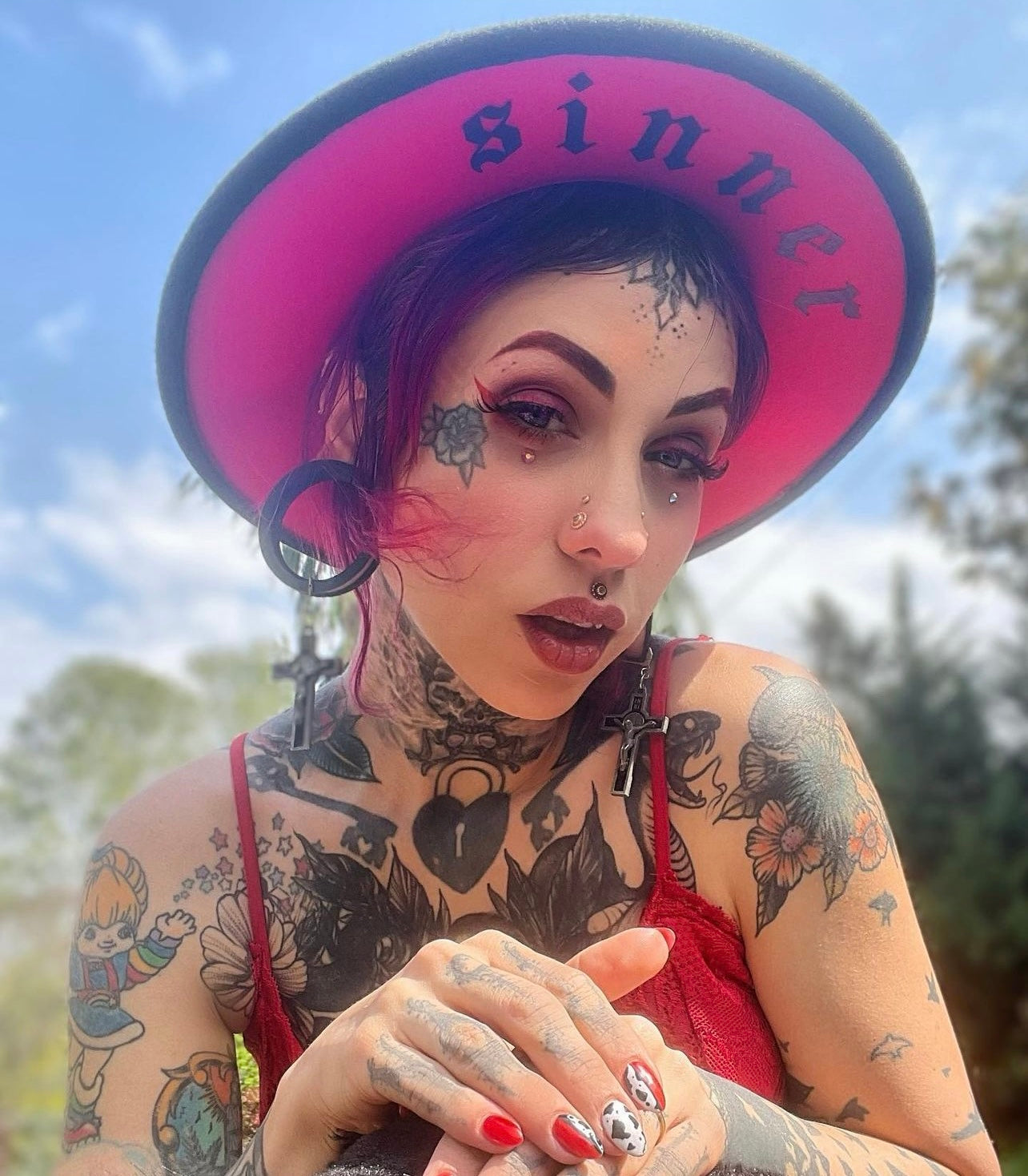 Vegan Felt Hat - Red/Black - Sinner