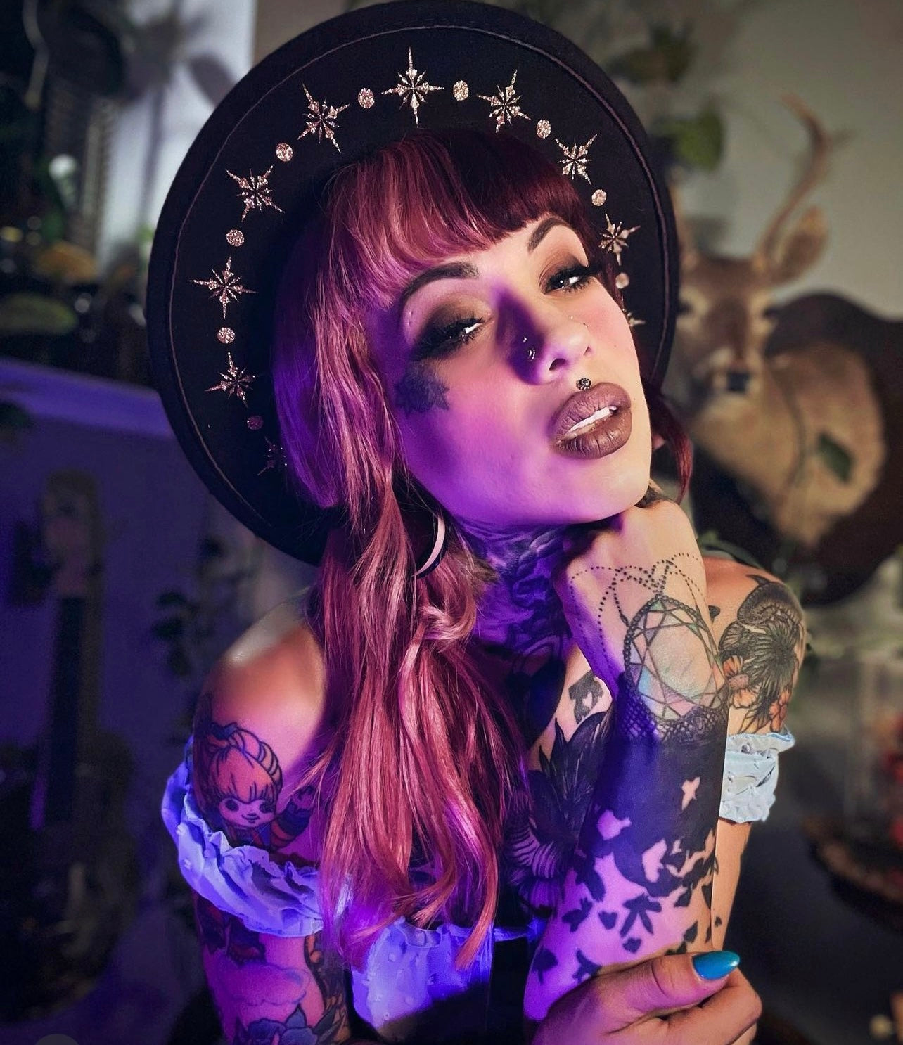 Vegan Felt Hat - Gold Starburst Crown