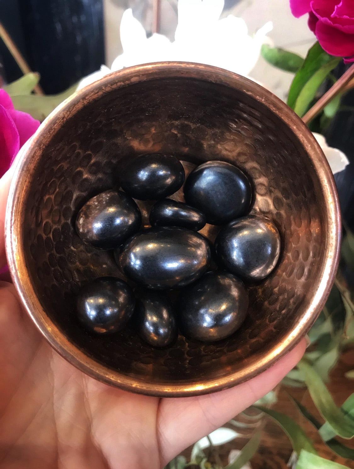 Shungite - Pyramids and Tumbled Stones - Keven Craft Rituals