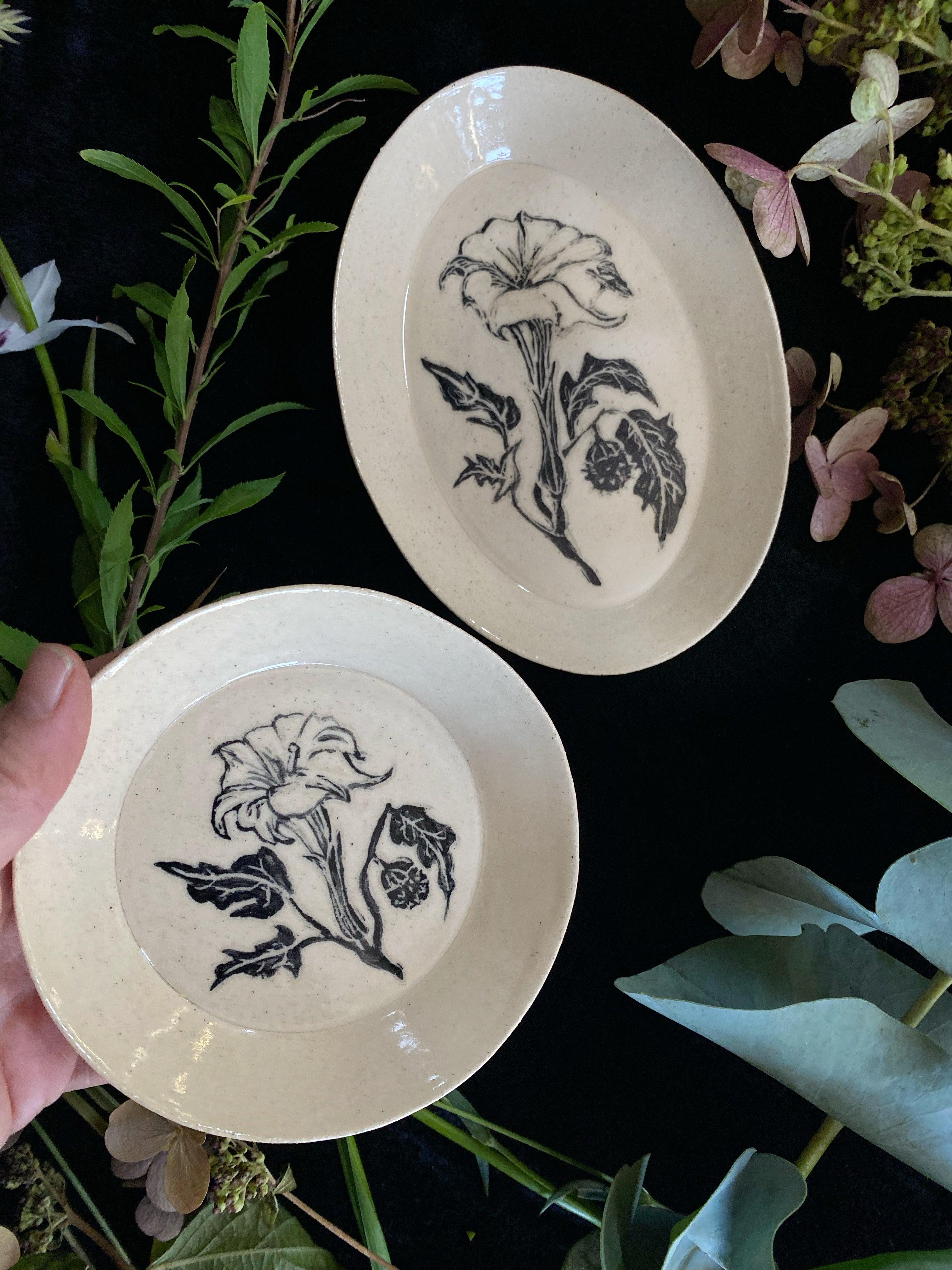 Black Sgraffito Datura Ceramic Offering Plates - Keven Craft Rituals
