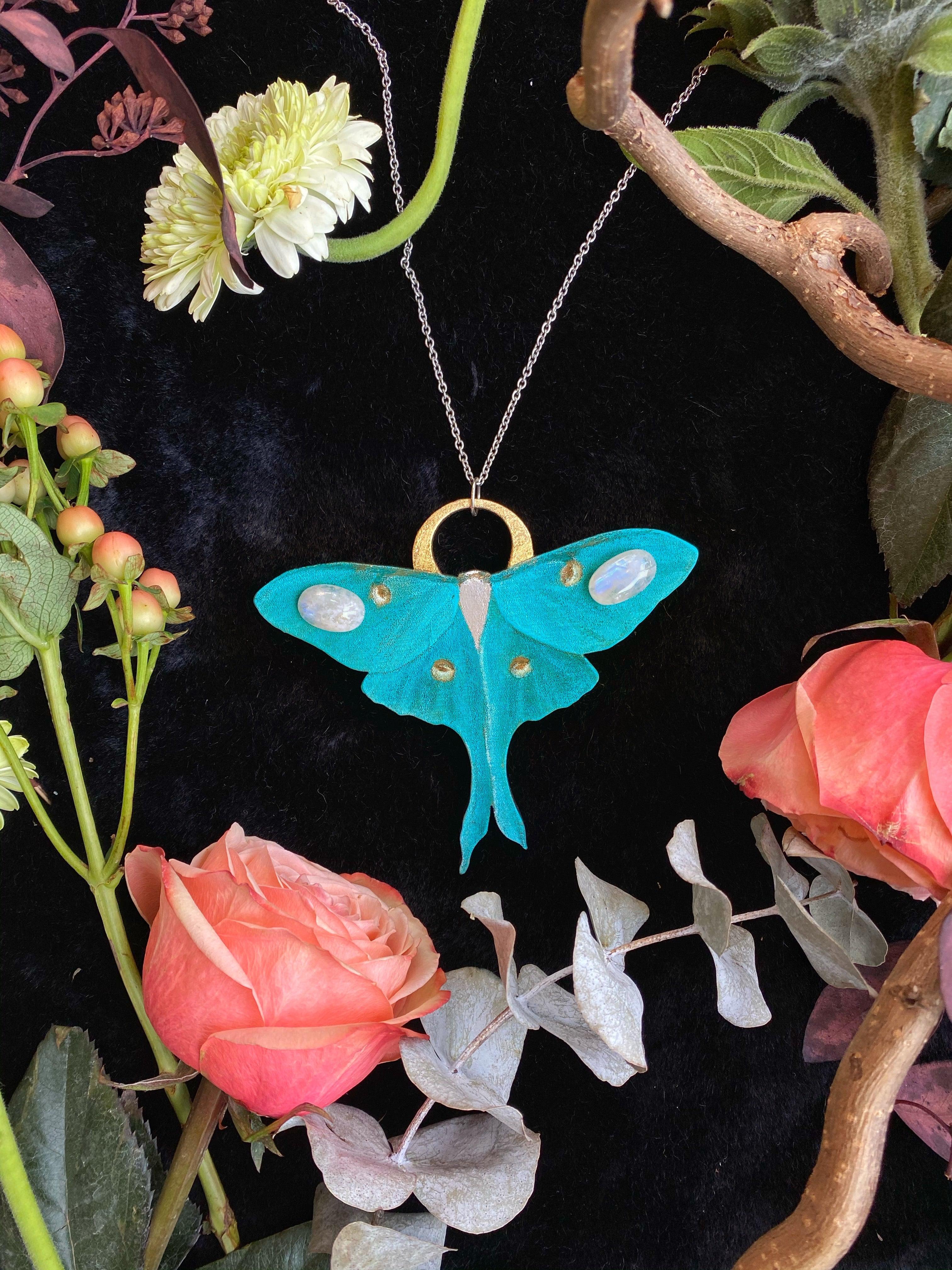 Luna Moth, Chunky, Handmade Wood Necklace - qmeb