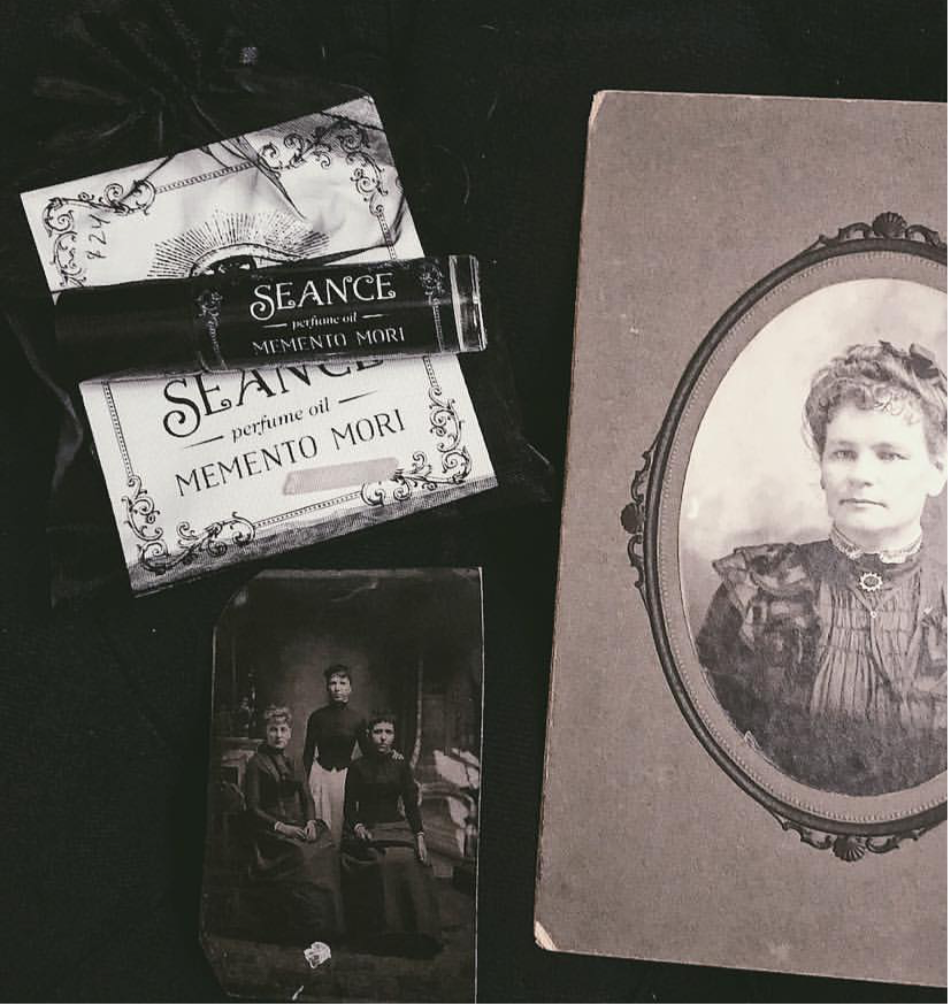 Memento Mori (incense & rose)