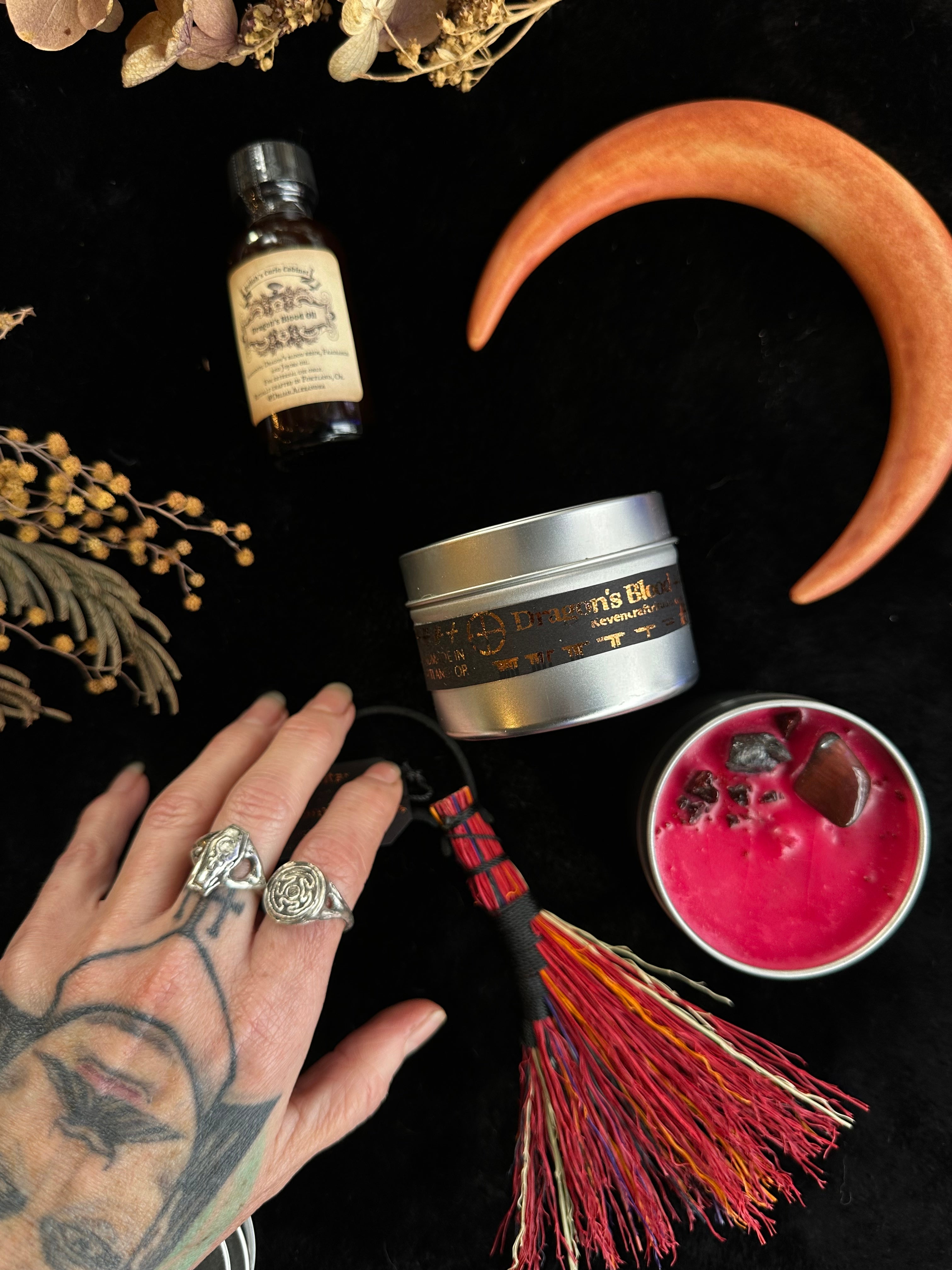 Dragon's Blood + Garnet - Vegan Soy Travel Candle