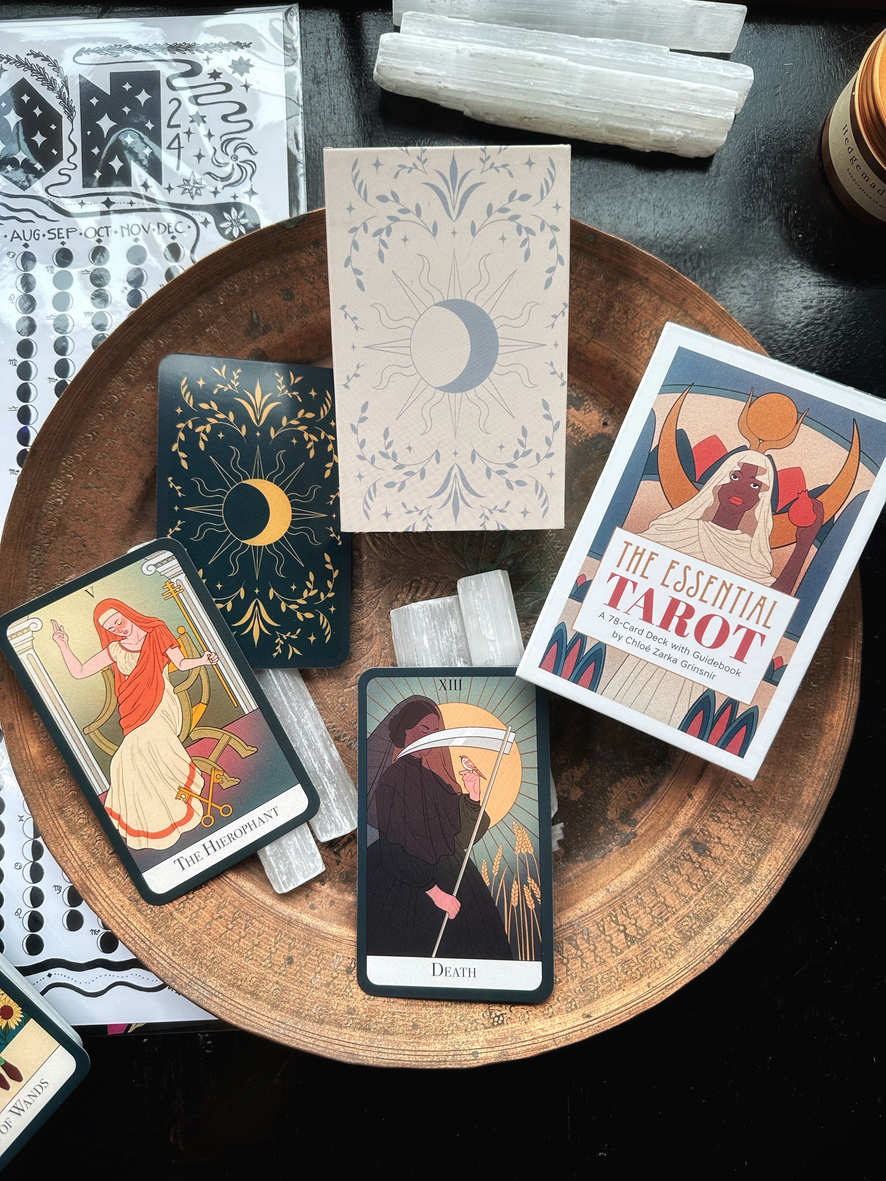 Essential Tarot Deck