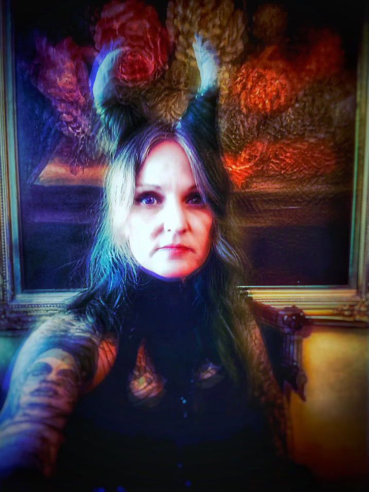 Gothic Tea Leaf Reading and Tarot w/ Erika - Gothic Tea Party Oct 18th