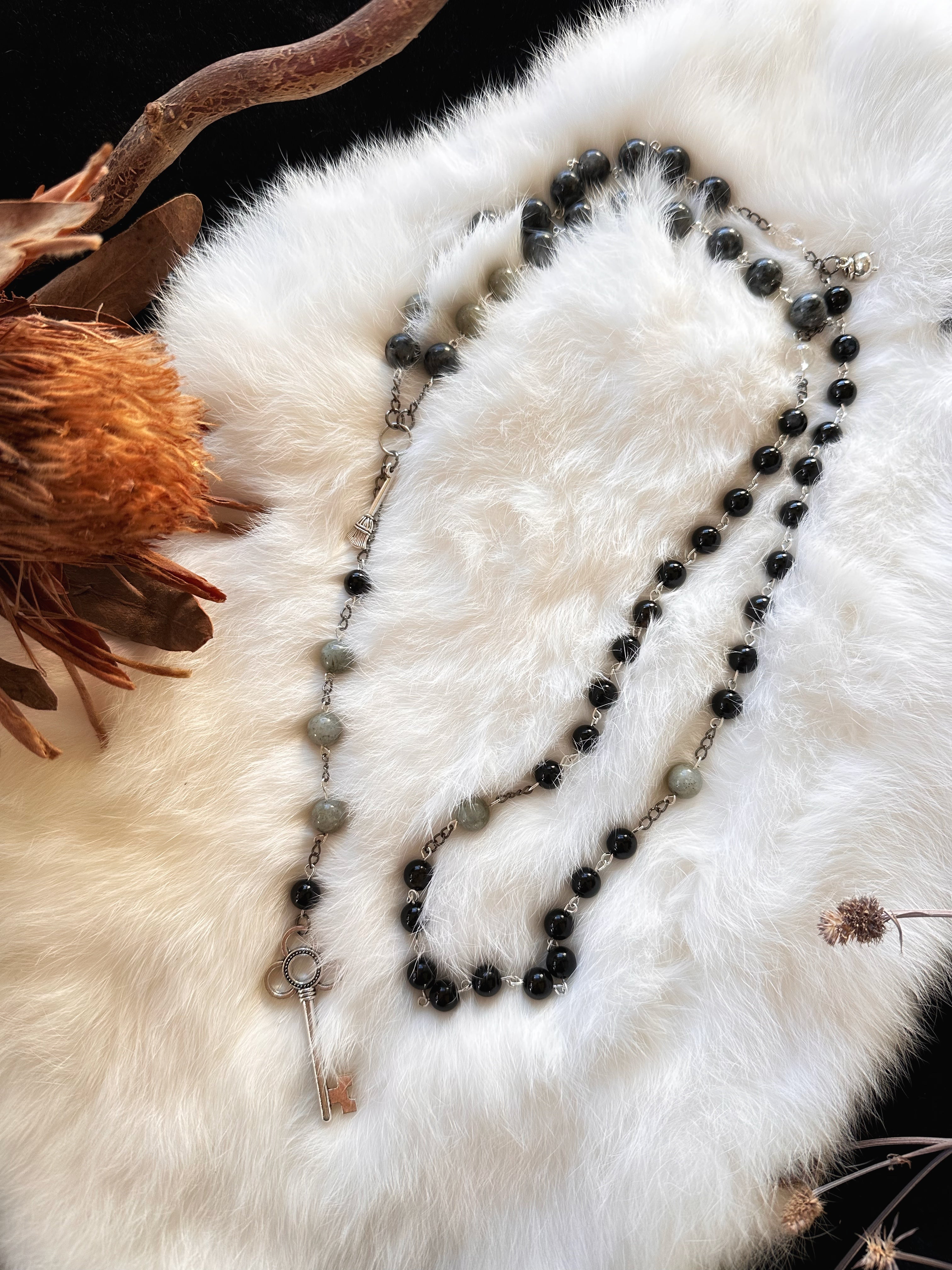 Hecate’s Key : Talisman Witch’s Rosary