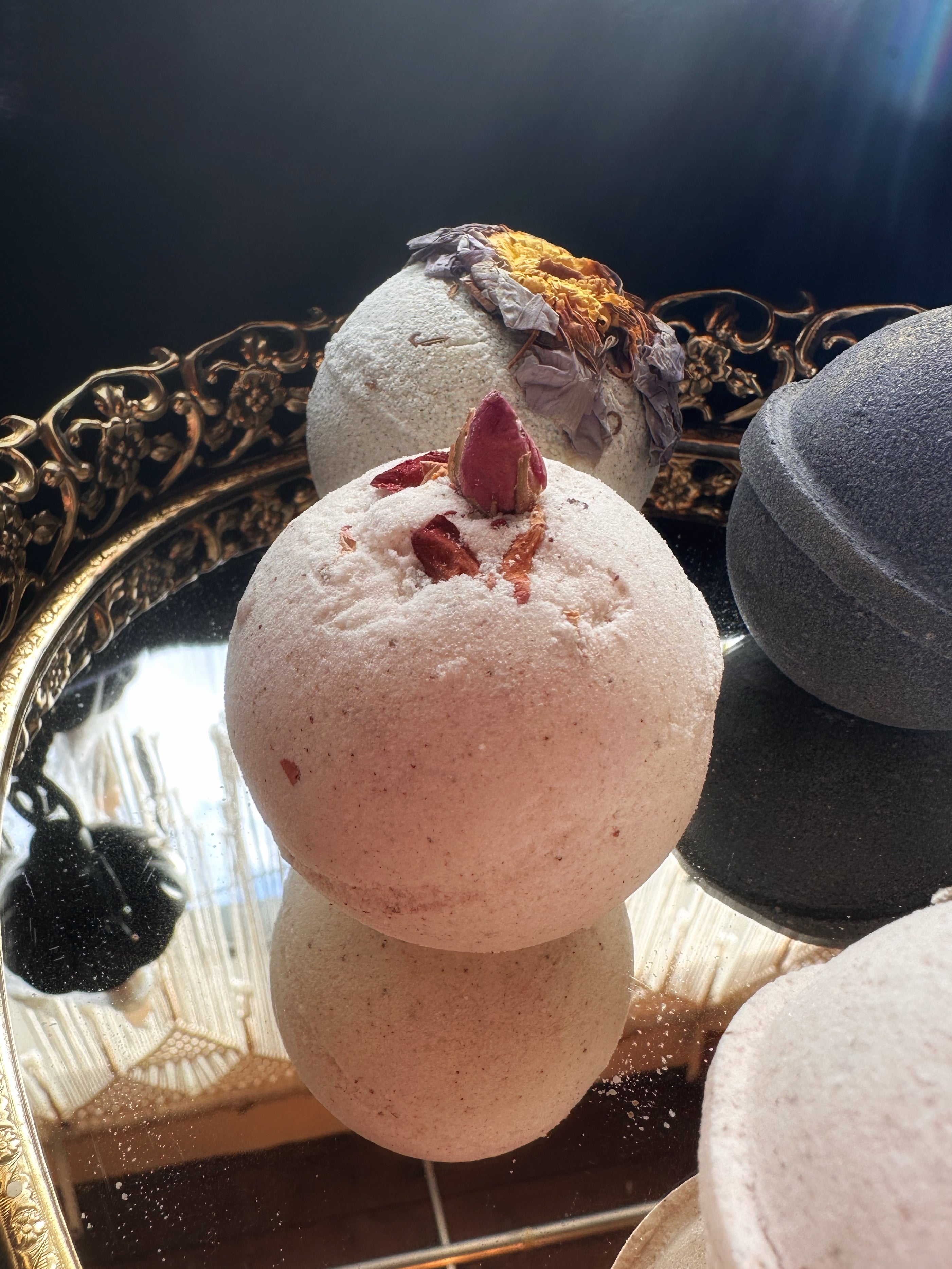 Blackthorn Bath Bombs