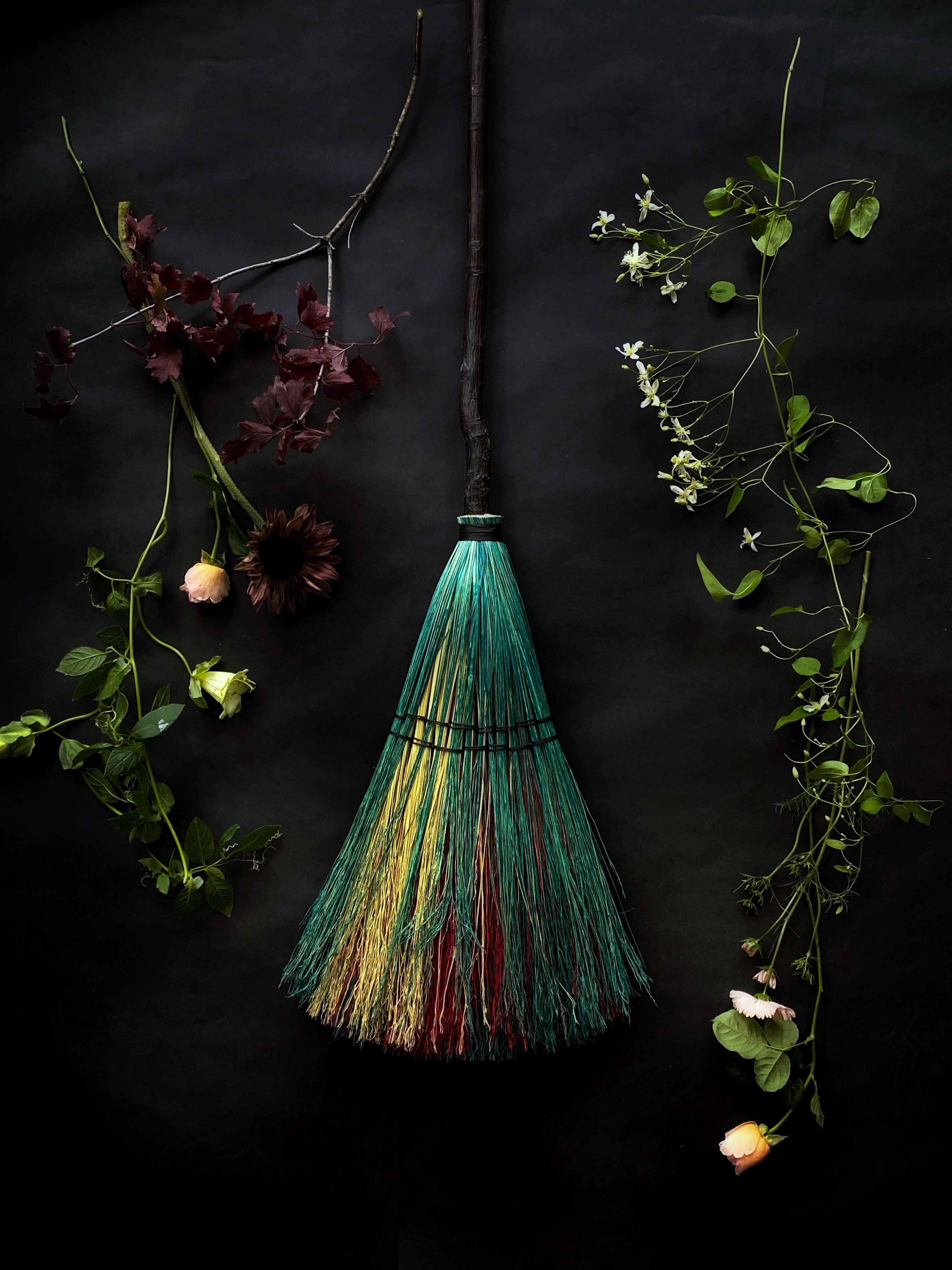 "Big Boss Witch" Sweeper Brooms - Kitchen Broom - Keven Craft Rituals