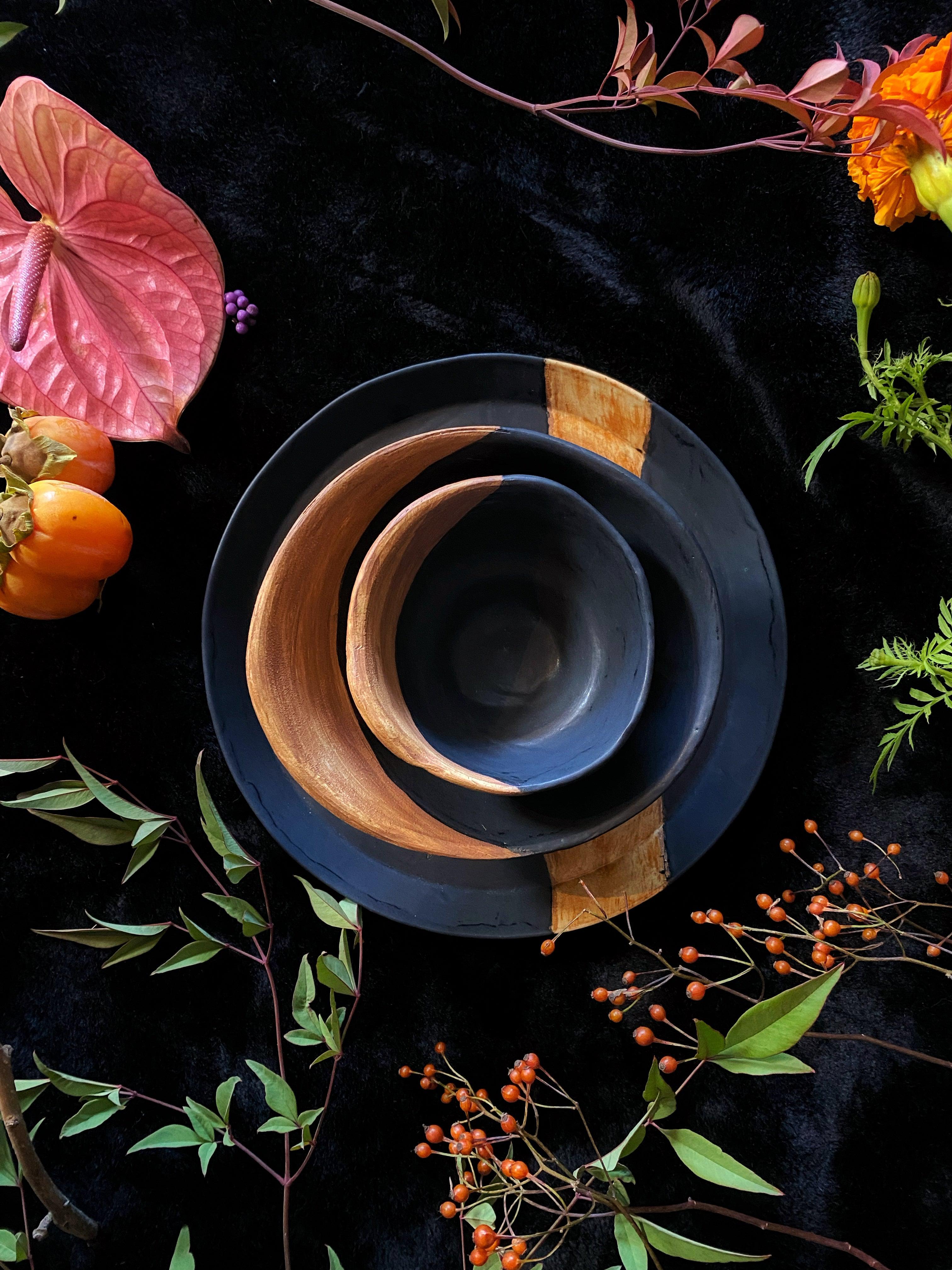 Matte Black w/ Wood Texture Ceramic Bowls and Vessels - Keven Craft Rituals