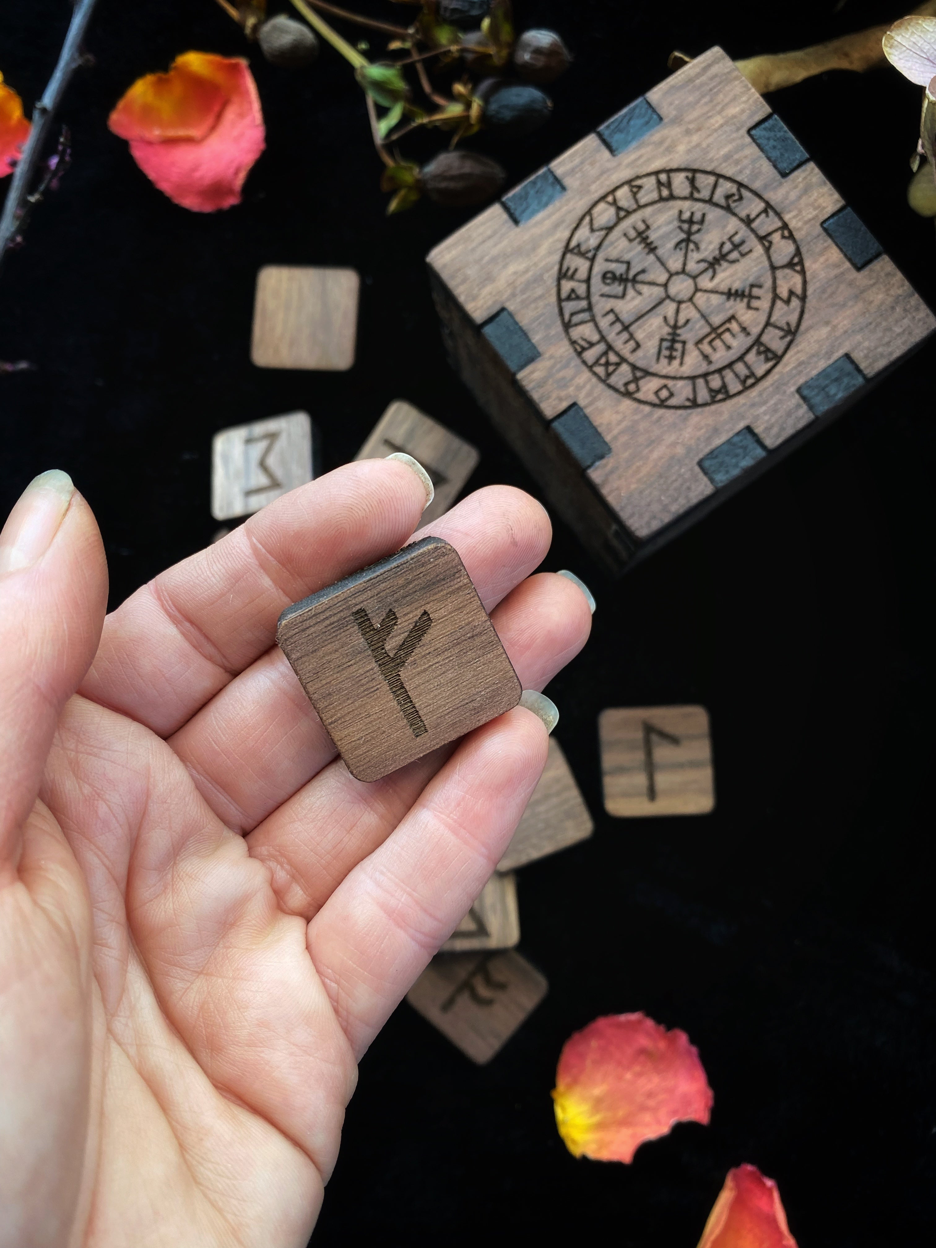 Vegvisir (Protection) - Elder Futhark Box and Runes (Natural or Iron Soaked) Walnut Hardwood