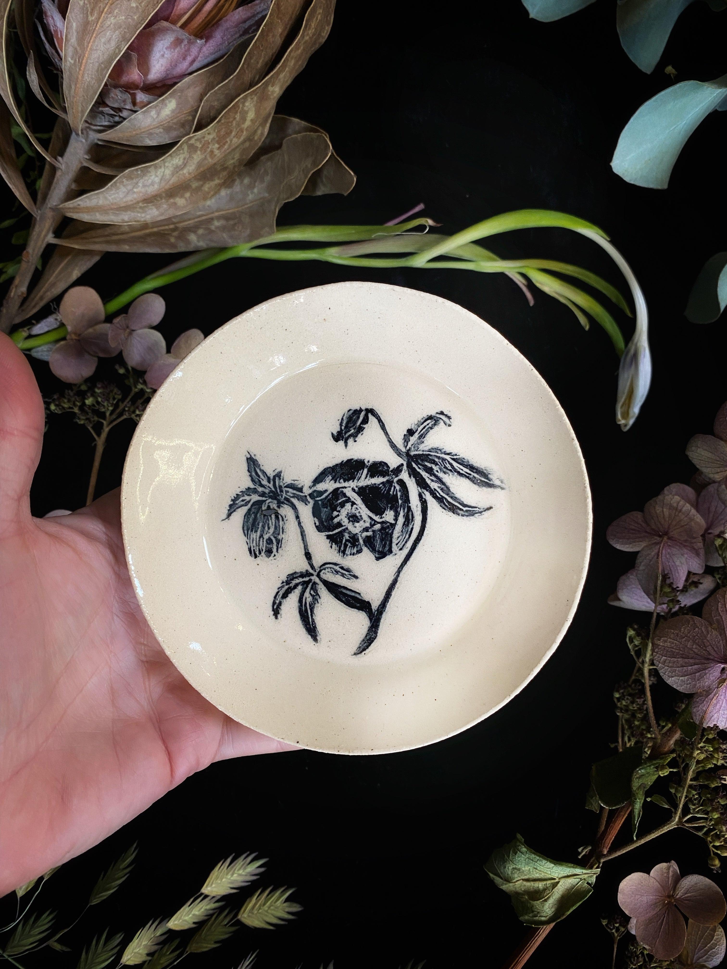 Black Sgraffito Hellabore Ceramic Offering Plates - Keven Craft Rituals