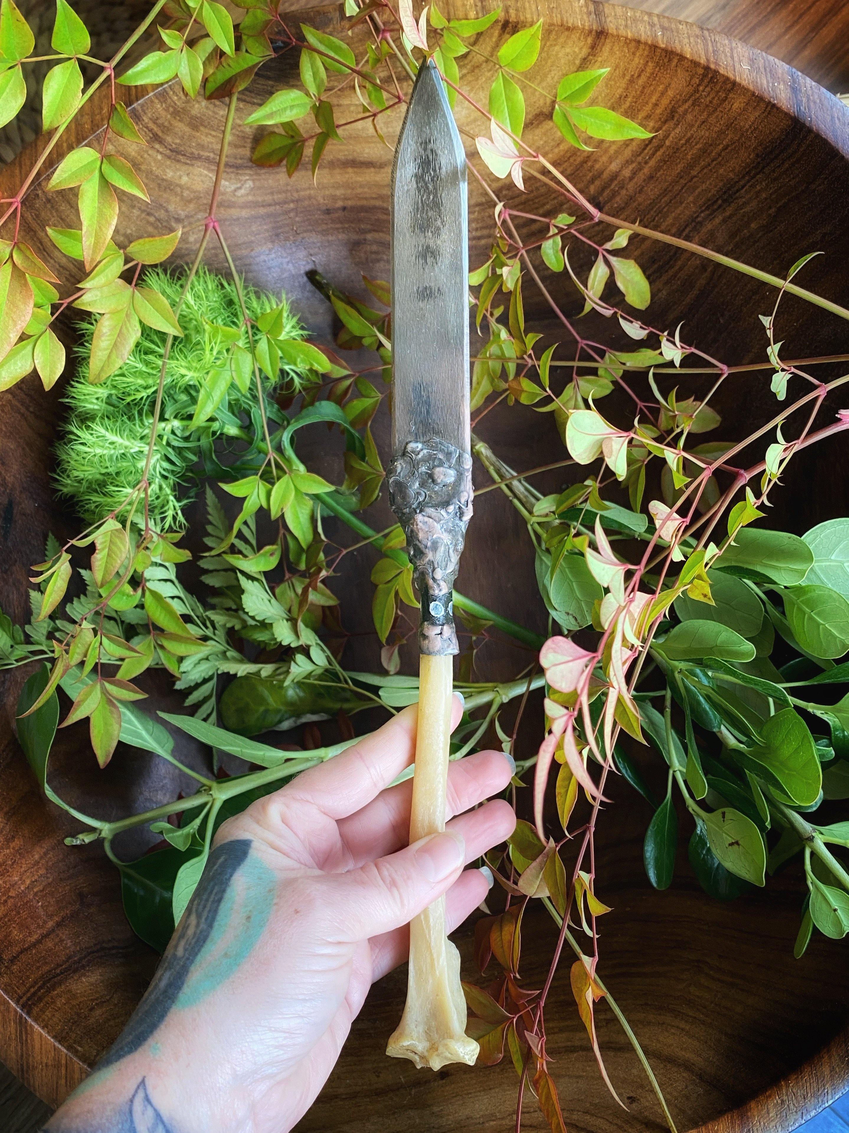 Ritual Knife w/ Steel Blade and Coyote Bone - Keven Craft Rituals